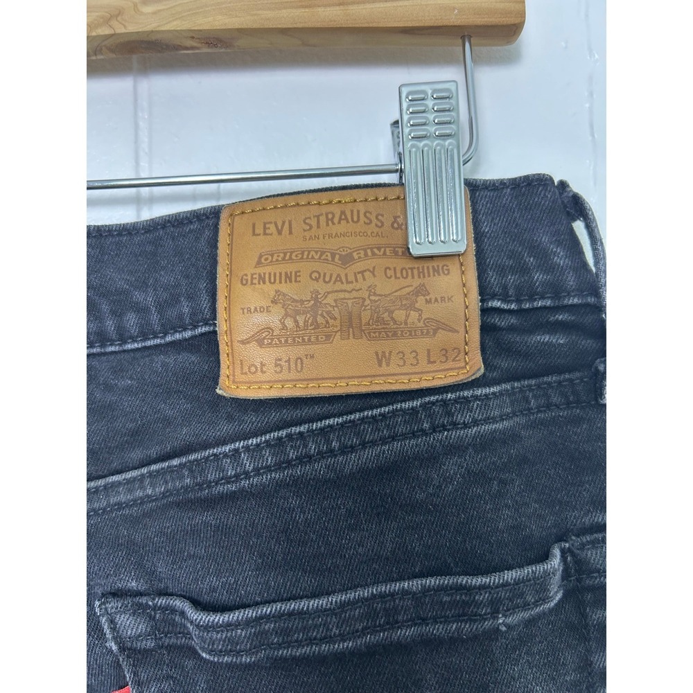 Levi's Premium Jeans Mens 33x32 Black 510 Skinny Fit Denim Grunge Big E - Picture 3 of 12